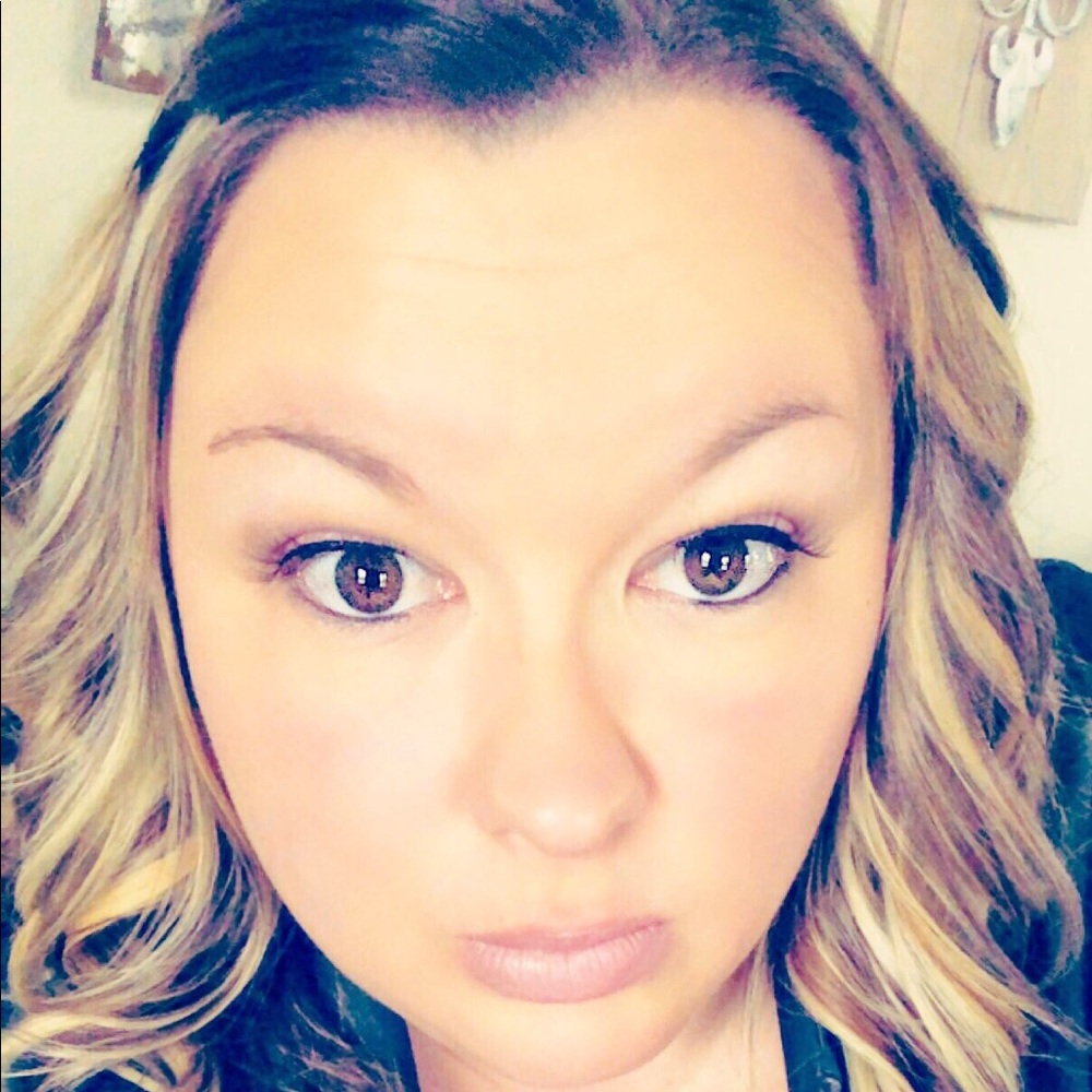 Meet your Posher, Tina